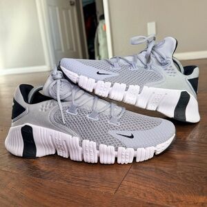 Nike Free Metcon 4. Grey, sz men’s 8.5/wmns 10
